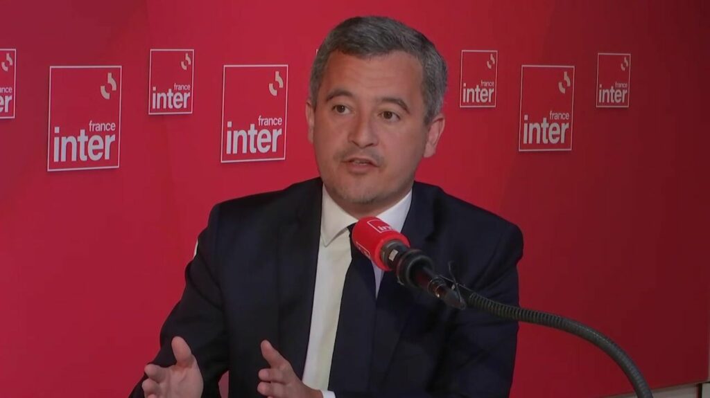 Démission du maire de Saint-Brevin : "On aurait dû faire davantage, incontestablement", reconnaît Gérald Darmanin
                  Yannick Morez a annoncé le 10 mai son intention de démissionner de son poste de maire de Saint-Brevin-les-Pins après plusieurs agressions. Il doit rencontrer mercredi la Première ministre à Matignon. "C'est toujours un échec lorsqu'un maire démissionne", a déclaré le ministre de l'Intérieur sur France Inter.