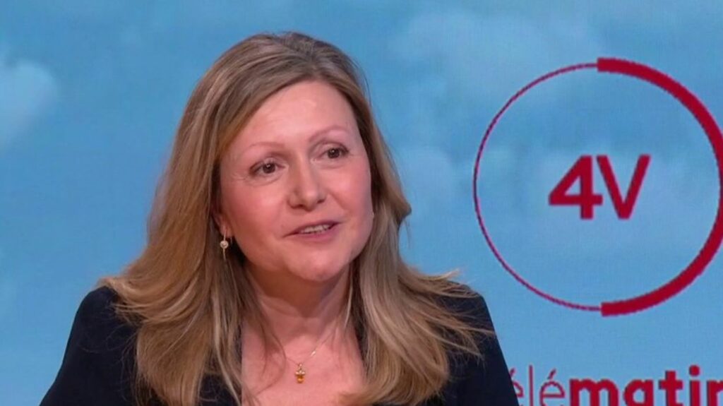 Propos d'Elisabeth Borne sur le RN : "Évidemment, lorsque l'on regarde l'histoire du RN, on a des affinités" avec Pétain, estime Yaël Braun-Pivet
                  Yaël Braun-Pivet, présidente de l'Assemblée nationale, était l'invitée des "4 Vérités" sur France 2, mardi 30 mai.