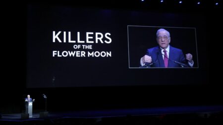 Les exploitants américains saluent "l'engagement" d'Apple et d'Amazon envers les salles de cinéma
                  Contrairement à Netflix qui fait encore de la résistance, Amazon et Apple ont changé d'avis sur les sorties en salles des films qu'ils produisent, à la grande satisfaction de l'industrie du cinéma américain réunie au CinemaCon de Las Vegas.