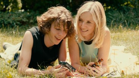 Festival de Cannes 2023 : Catherine Breillat réussit son retour au cinéma avec "L'Eté dernier", en compétition
                  Après son retrait du cinéma il y a dix ans, Catherine Breillat contribue à la brillance de la sélection française en compétition, avec Léa Drucker au côté du jeune et impressionnant Samuel Kircher.