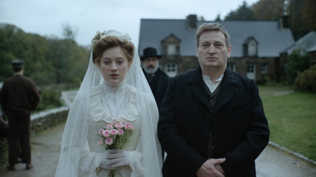 Festival de Cannes 2023 : ode à la différence et hymne à l'amour, le "Rosalie" de Stéphanie Di Giusto est un délice porté par Nadia Tereszkiewicz
                  "Rosalie", le deuxième film de Stéphanie Di Giusto, a été présenté à Un Certain Regard tout comme son premier long, "La Danseuse". La réalisatrice signe avec délicatesse le désir d'une femme de vivre sa différence et de se faire accepter comme telle.
