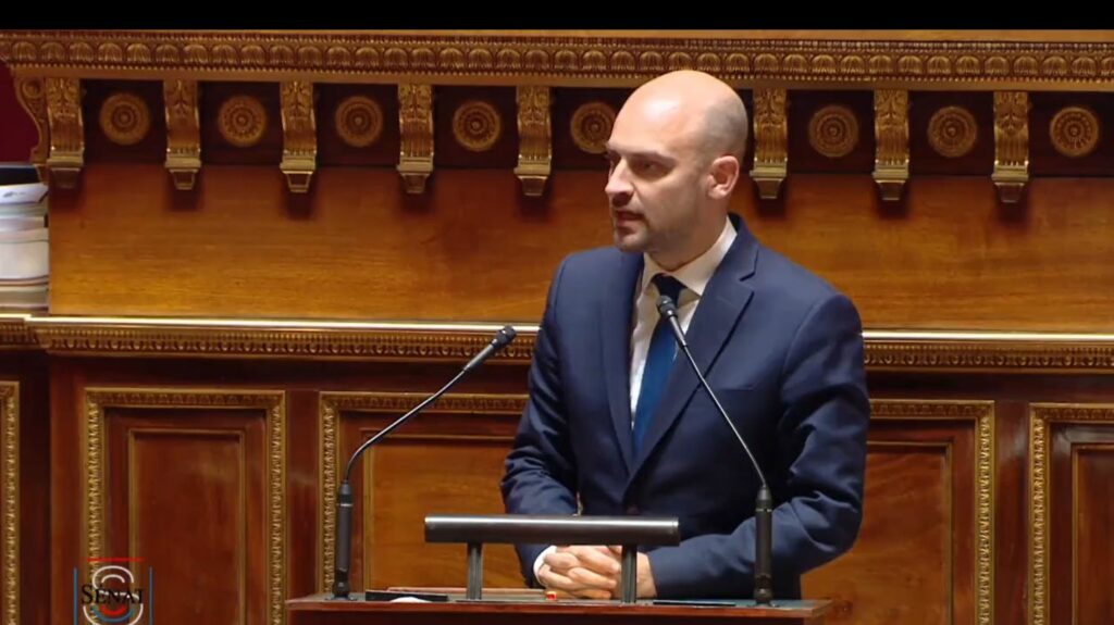 Le vrai du faux. La France est-elle le leader européen de la fibre optique ?
                  Le ministre de la Transition numérique Jean-Noël Barrot s'est félicité de la réussite du Plan France très haut débit en assurant que la France était le leader européen de la fibre. Mais c'est assez trompeur.