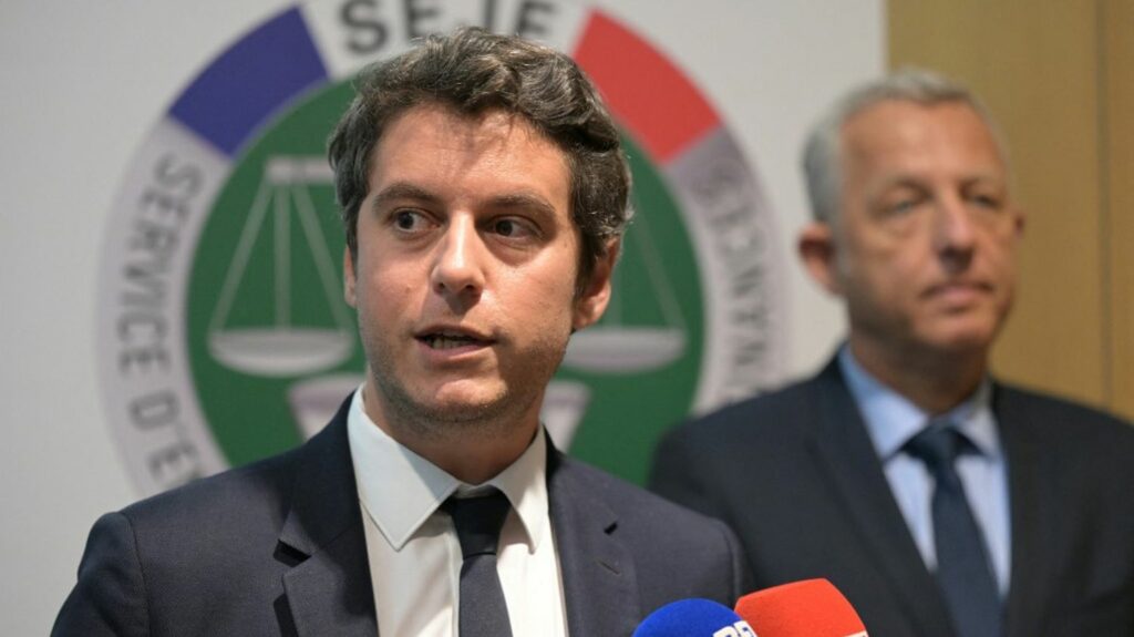 Lutte contre la fraude sociale : "Qu'on cesse cette petite musique stigmatisante", lance la Fédération des acteurs de la solidarité
              Pascal Brice, président de la Fédération des acteurs de la solidarité, juge "gênante" la communication réalisée par l'exécutif autour de la chasse aux fraudes sociales.