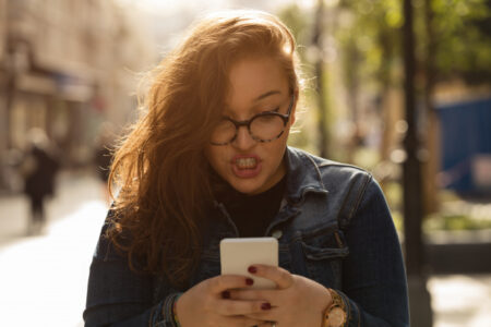 Il existe désormais une nouvelle façon de signaler les escroqueries et les fraudes en France
