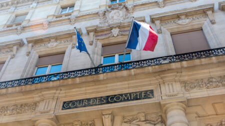 Les réformes des retraites en France "ne suffisent pas" à réduire le déficit de la sécurité sociale