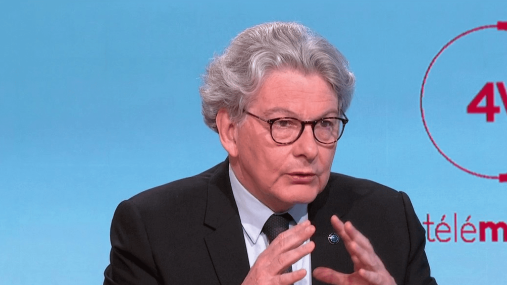 "Pause réglementaire européenne" sur les normes environnementales : pour Thierry Breton, il est "nécessaire de se donner le temps de l’application"
              Thierry Breton, commissaire européen au Marché intérieur, était l’invité des "4 Vérités" de France 2, vendredi 19 mai.