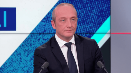 Dimanche en politique : sur la réforme des retraites, “toutes les étapes de la démocratie parlementaire ont été respectées”, soutient Laurent Marcangeli
                  Dimanche 21 mai, Francis Letellier reçoit Laurent Marcangeli, député Horizons de la Corse-du-Sud dans "Dimanche en politique". L’ancien umpiste s’exprime sur la condamnation de Nicolas Sarkozy, la proposition de loi Liot sur la réforme des retraites et l’inflation.