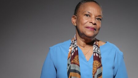 Condamnation de Nicolas Sarkozy : "J'ai la force de penser que les magistrats jugent selon le droit", réagit Christiane Taubira
                  La cour d'appel de Paris a confirmé mercredi la décision des juges de première instance, dans l'affaire Bismuth. Nicolas Sarkozy a été condamné à trois ans de prison, dont un an ferme pour corruption et trafic d'influence. Ses avocats ont immédiatement annoncé un pourvoi en cassation.