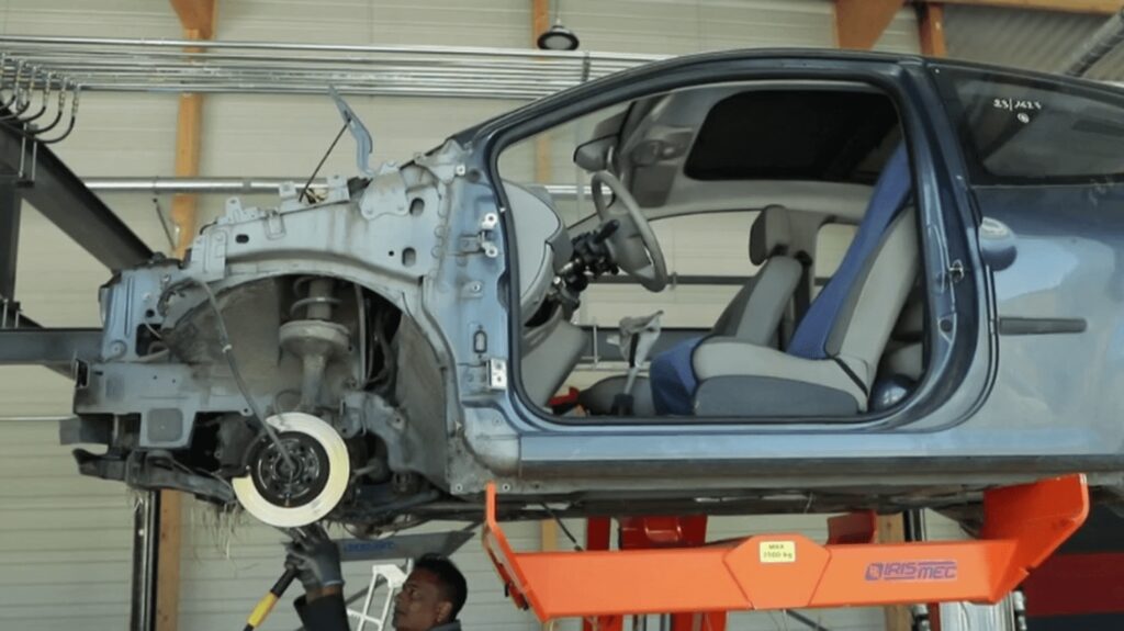 Automobile : quand les casses recyclent les pièces détachées des épaves
              Aujourd’hui, il n’est plus rare d’acheter une pièce automobile dans des casses. Certaines se sont d’ailleurs spécialisées dans le recyclage et proposent toutes les pièces de rechange à prix cassés.