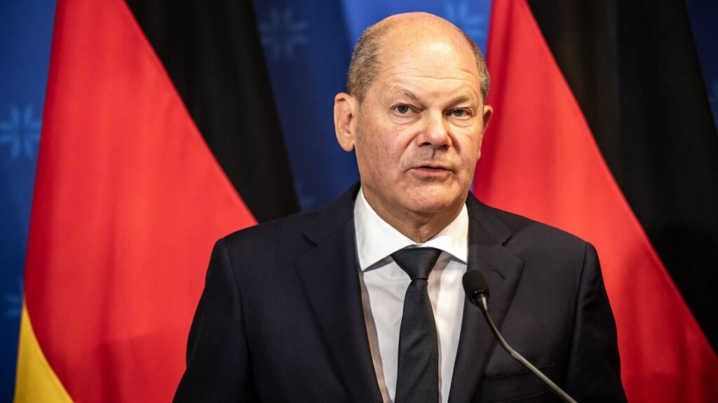 Face à la Chine et à la Russie, l'Allemagne se dote d'une "stratégie nationale de sécurité"
                  En Allemagne, Olaf Scholz a dévoilé pour la première fois une "stratégie nationale de sécurité". Le chancelier pointe du doigt les menaces que font peser la Russie et la Chine sur son pays.