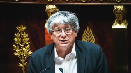 Assemblée nationale : la Nupes dénonce les "attaques" visant Eric Coquerel, dans un courrier commun
              Dans leur lettre adressée à la présidente de l'Assemblée lundi, les élus de gauche dénoncent "de nombreuses pressions et attaques exercées" contre le président LFI de la Commission des Finances.