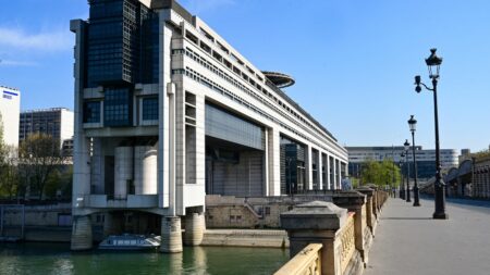 Assises des finances publiques : des économies attendues
                  Les Assises des finances publiques se tiennent à Bercy, lundi 19 juin. Des économies de la part du gouvernement sont attendues.