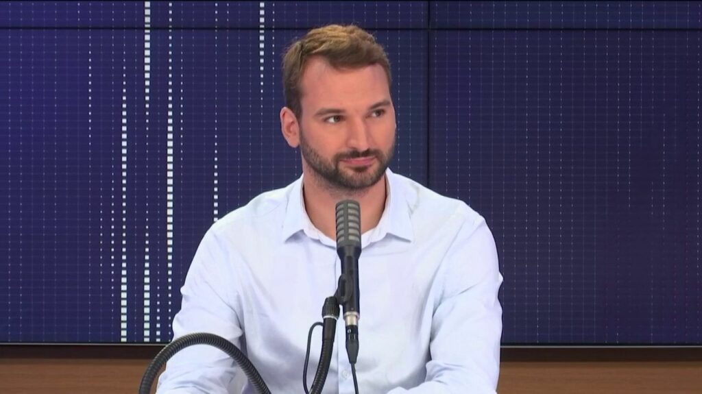Débat sur l'état d'urgence après la mort de Nahel : "On est dans la surenchère et l'escalade", dénonce le député LFI Ugo Bernalicis
              Opposé au déclenchement de l'état d'urgence après les violences survenues après la mort du jeune Nahel à Nanterre, le député LFI Ugo Bernalicis accuse le gouvernement d'être "dans l'escalade et pas dans la réponse politique".