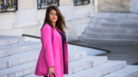 Fonds Marianne : pourquoi Marlène Schiappa, auditionnée ce mercredi, est-elle mise en cause dans cette affaire ?
                  La secrétaire d'Etat chargée de l'Economie sociale et solidaire doit répondre aux questions des sénateurs, qui cherchent à faire la lumière sur les dérives d'un dispositif lancé quelques mois après l'assassinat de Samuel Paty.