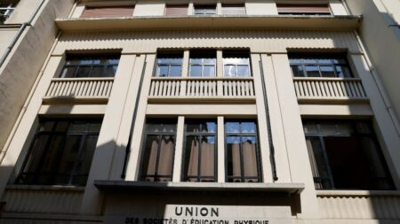 Fonds Marianne : des perquisitions menées chez plusieurs acteurs-clés du dossier
                  Les domiciles de plusieurs protagonistes, comme Mohamed Sifaoui et Cyril Karunagaran, ont été perquisitionnés mardi, dans le cadre de l'enquête judiciaire qui vise la gestion du fonds de lutte contre le "séparatisme".