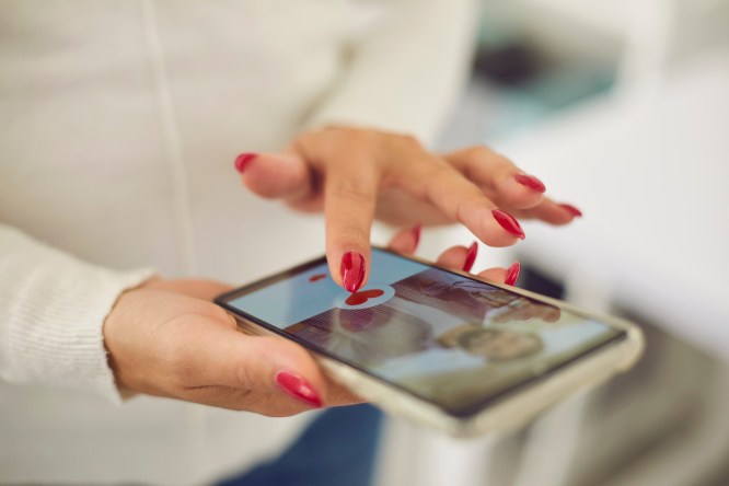 Glisser vers l'extrême droite ?  L'application de rencontre pour les patriotes se lance en France
