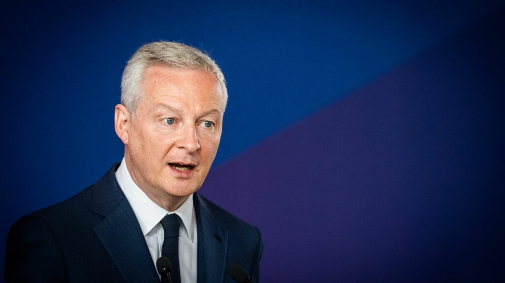 Le gouvernement "étudie l'option" d'une nouvelle taxation des sociétés d'autoroutes
                  Le ministre de l'Economie Bruno Le Maire a précisé que si la taxation était validée, elle figurerait au projet de loi de finances 2024.