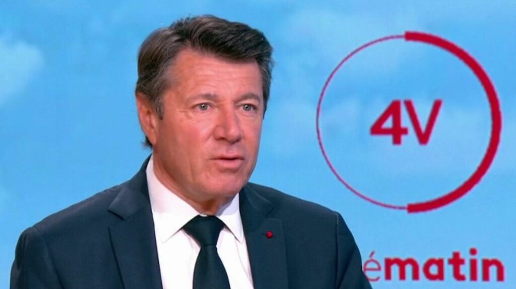 Immigration : Christian Estrosi (Horizons) dit vouloir "réduire" les délais de recours aux OQTF, les jugeant "beaucoup trop longs"
                  Christian Estrosi, maire de Nice, dans les Alpes-Maritimes, et vice-président du parti Horizons, était l'invité des "4 Vérités" sur France 2, mardi 13 juin.