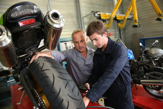 La France fixe la date d'introduction du contrôle technique des motos