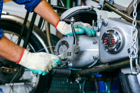 La France va introduire des contrôles de sécurité pour les motos d'ici deux mois