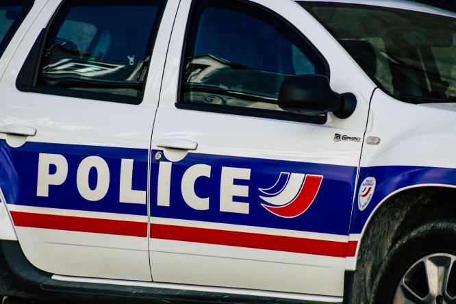 La police française accusée d'avoir tué un garçon : que sait-on de l'affaire ?