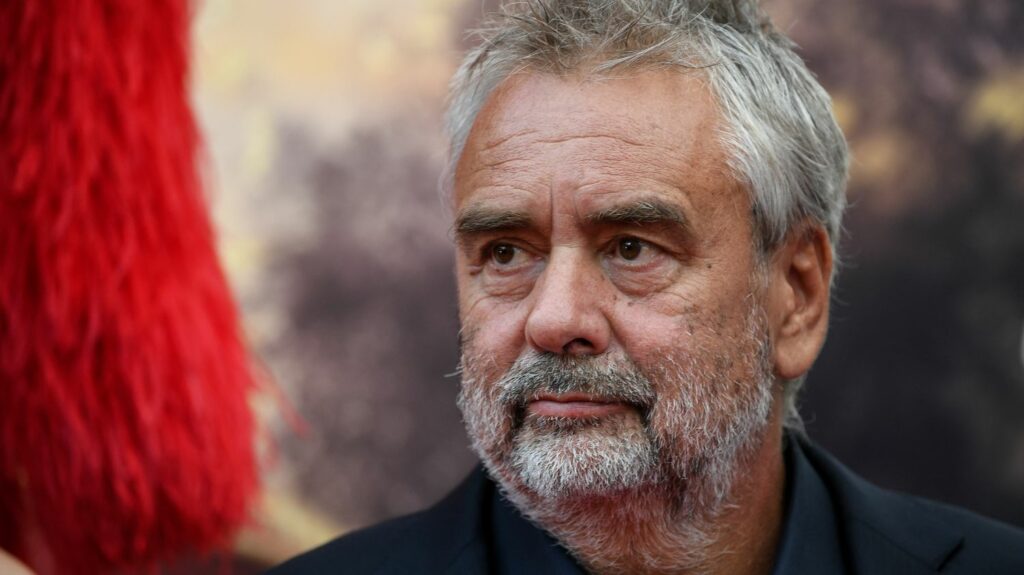 Luc Besson : la Cour de cassation écarte définitivement les accusations de viol
              Le pourvoi formé par Sand Van Roy contre le non-lieu prononcé par la cour d'appel de Paris a été rejeté.