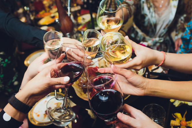 Où en France les gens admettent-ils boire trop d'alcool ?