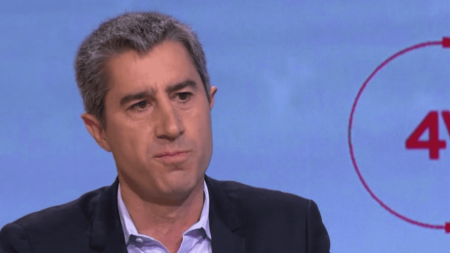 Politique : François Ruffin a en ligne de mire la présidentielle 2027
              François Ruffin, député de la Somme, se prépare à la présidentielle. Son caractère et ses mots rencontrent un écho favorable à gauche, mais ce ne sera pas un long fleuve tranquille pour s’affranchir de Jean-Luc Mélenchon.