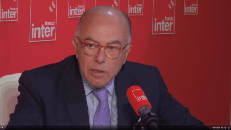Élection présidentielle de 2027 : Bernard Cazeneuve prendra ses "responsabilités si les conditions sont réunies"
                  Au micro de France Inter ce lundi, l'ancien Premier ministre est revenu sur la dernière élection présidentielle, mais aussi les dissensions actuelles au sein du Parti socialiste.