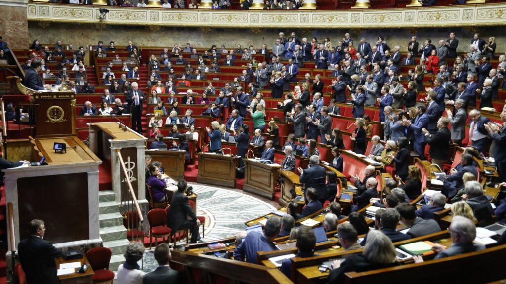 Réforme des retraites : ambiance électrique autour de la proposition de loi du groupe Liot
                  Les députés vont entamer l'examen d'une proposition de loi proposée par le groupe Liot qui vise à abroger le recul de l'âge de départ à la retraite. Mais elle a été vidée de sa mesure phare.