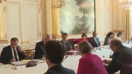 Politique : un remaniement du gouvernement envisagé dans les semaines à venir ?
              De plus en plus de bruits de couloirs font état d'un possible remaniement ministériel au début de l'été. Si Élisabeth Borne semble pouvoir conserver sa place, certains noms se dégagent pour la remplacer à Matignon.