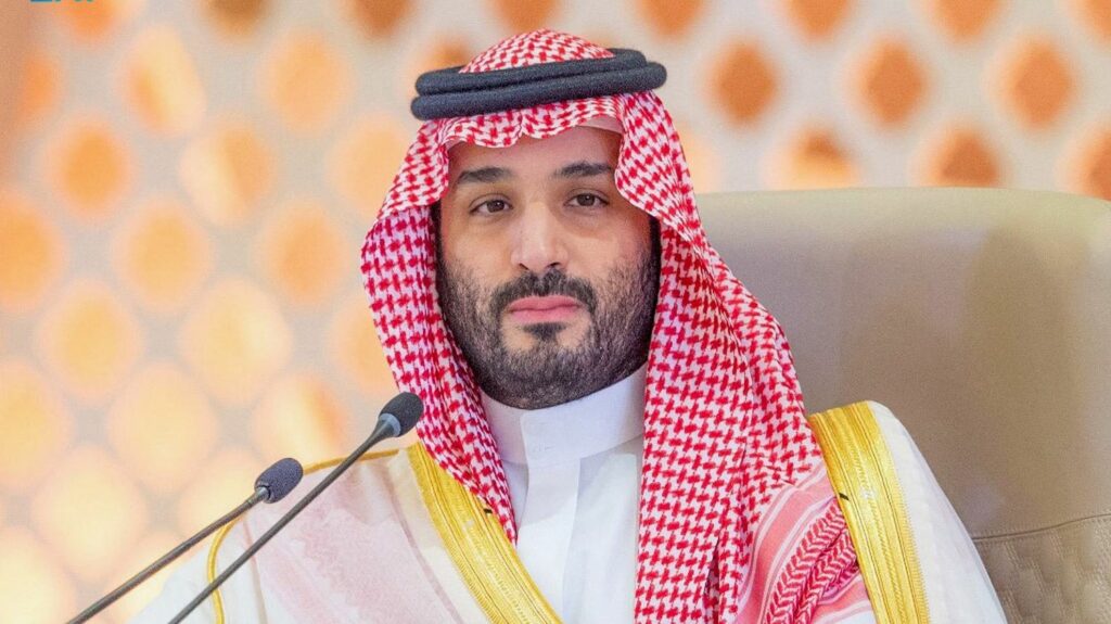Rencontre entre Emmanuel Macron et Mohammed ben Salmane : "C'est le triomphe du pouvoir de l'argent", dénonce la Ligue des Droits de l'Homme
              Avant la rencontre entre Emmanuel Macron et le prince héritier d'Arabie saoudite Mohammed ben Salmane, Patrick Baudouin, le président la Ligue des droits de l'Homme, fustige les "procès expéditifs", les "arrestations arbitraires" et la "pratique de torture et mauvais traitements" qui ont lieu dans le pays.