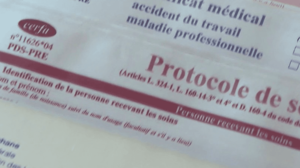 Santé : Bercy veut réduire les dépenses liées aux arrêts maladie
                  Les services du ministère des Finances estiment que 10 milliards d’euros peuvent être récupérés, en partie grâce à des coupes dans les dépenses de santé liées aux arrêts maladie. Le point.