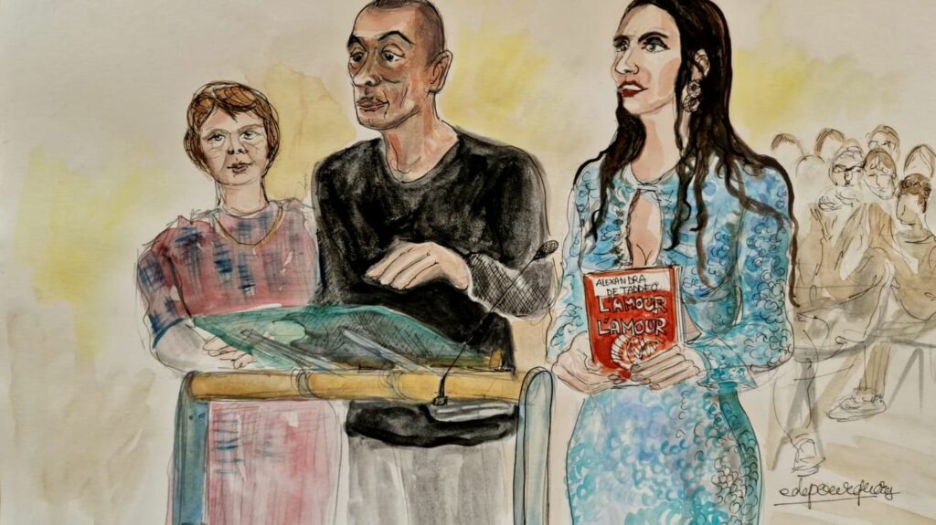 Affaire Griveaux : six mois de prison ferme requis contre l'artiste russe Piotr Pavlenski
              L'artiste russe était jugé, en compagnie de sa compagne et coprévenue Alexandra de Taddeo, devant le tribunal correctionnel de Paris pour avoir, en 2020, enregistré et diffusé, sans son consentement, des images à caractère sexuel de Benjamin Griveaux,