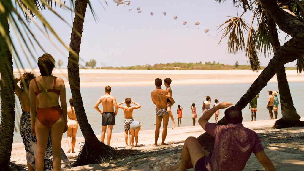 "L'île rouge" : souvenirs d'un paradis perdu
              Les sorties cinéma de la semaine avec Thierry Fiorile et Matteu Maestracci : "L'île rouge" de Robin Campillo et "Invincible été" de Stéphanie Pillonca.