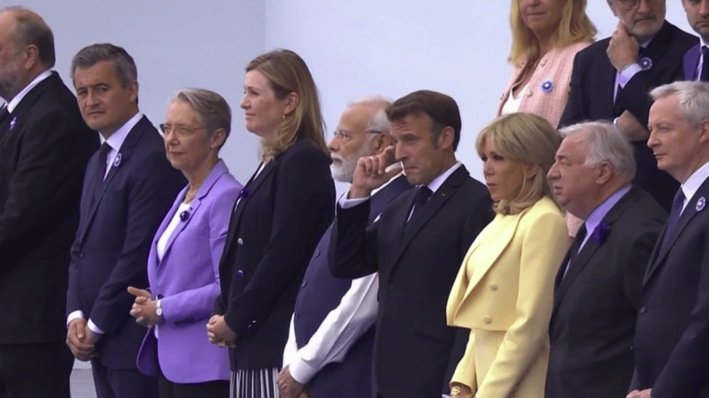 Politique : quel bilan des 100 jours d’apaisement souhaités par Emmanuel Macron après la réforme des retraites ?
              100 jours. C’était l’échéance définie en avril 2023 par le président de la République pour tourner la page des retraites. Le chef de l’Etat avait fixé un cap : l’apaisement du pays. Qu’en est-il 88 jours après ?