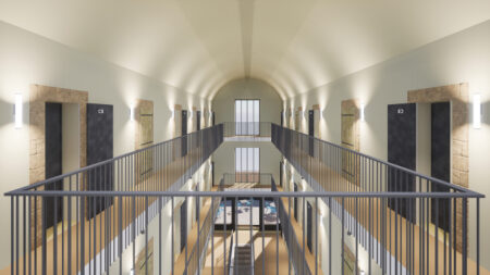 Ancienne prison française transformée en hôtel
