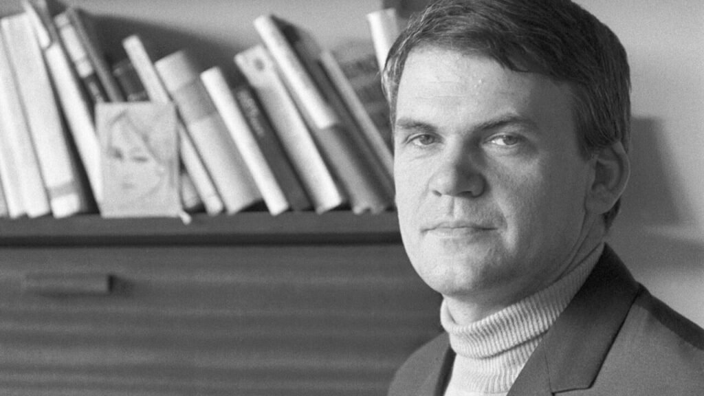 Milan Kundera, exilé tchèque installé en France, décède à 94 ans