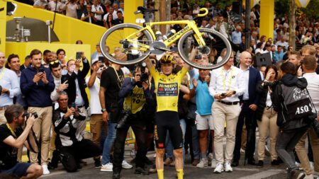 La vaillante victoire de Vingaard est un clin d'œil à la "meilleure course du monde"