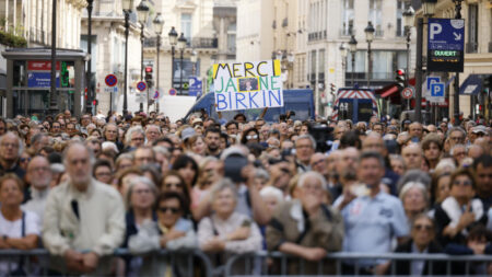 Paris fait ses adieux à Jane Birkin, la plus britannique des icônes françaises