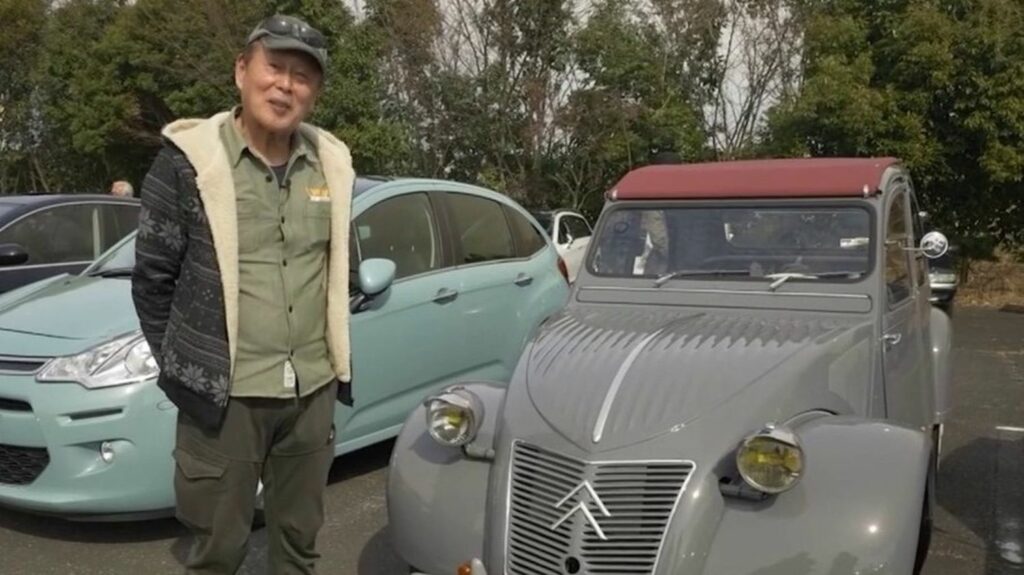 Japon : les voitures Citroën prisées par les collectionneurs
              Au Japon, la marque Citroën jouit d'une popularité inattendue. Des collectionneurs passionnés des véhicules de la marque se réunissent régulièrement.