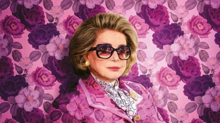 Catherine Deneuve en "Bernadette" : la bande-annonce de la comédie sur l'ex-première dame dévoilée
              Madame Chirac sur les écrans dans le film "Bernadette", signé Léa Domenach, qui sera dans les salles le 4 octobre prochain.