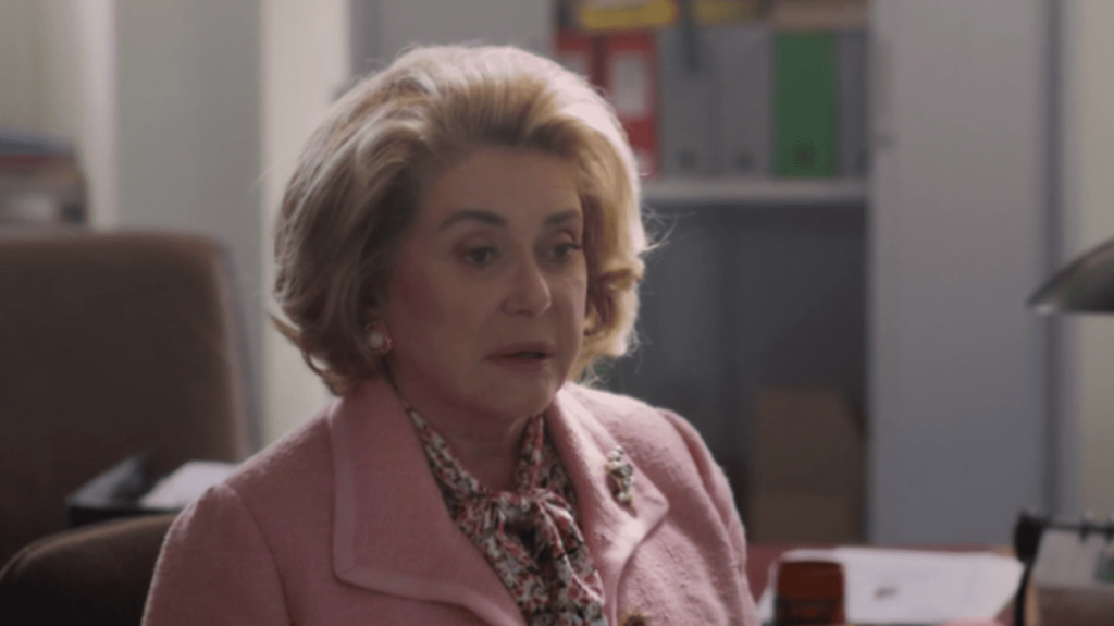 Cinéma : dans une comédie féministe, Catherine Deneuve prête ses traits à Bernadette Chirac
              Dans la comédie "Bernadette", en salles à la rentrée, Catherine Deneuve prête ses traits à l’ancienne Première dame, Bernadette Chirac. Pour la réalisatrice du film, c’est un hommage "à toutes les femmes de sa génération".