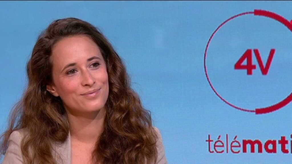 Rassemblement en mémoire d'Adama Traoré : "C’est aussi la place des élus d’y être", estime Clémence Guetté (LFI)
              Clémence Guetté, députée LFI et vice-présidente du groupe LFI-NUPES à l’Assemblée nationale, était l’invitée des "4 Vérités" de France 2, lundi 10 juillet.