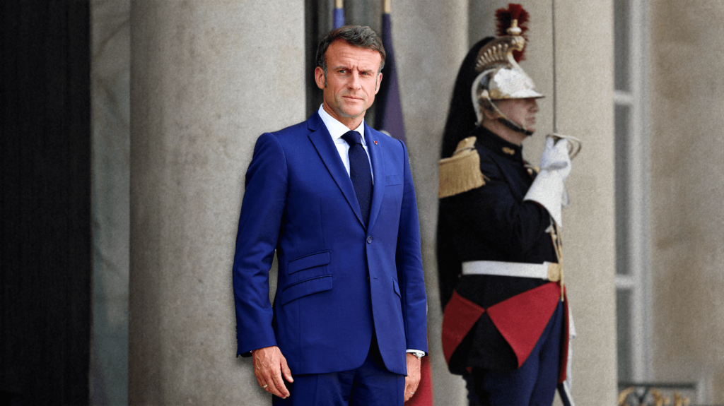 "Tout le monde attend et flippe" : dans les coulisses de l'hypothétique remaniement qui met les nerfs des ministres et conseillers à l'épreuve
                  Depuis plusieurs semaines, les équipes gouvernementales se perdent en conjecture pour savoir à quel moment Emmanuel Macron décidera de remanier. Mais, malgré l'échéance du 14-Juillet et des "100 jours d'apaisement", le changement n'est probablement pas pour maintenant.