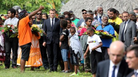 Réchauffement climatique, influence de la Chine, statut de la Nouvelle-Calédonie… Les enjeux de la visite d'Emmanuel Macron en Océanie
              Le chef de l'Etat est attendu dans plusieurs archipels du Pacifique du 24 au 28 juillet. Il devrait y réaffirmer la présence française dans la région et écouter les revendications locales.