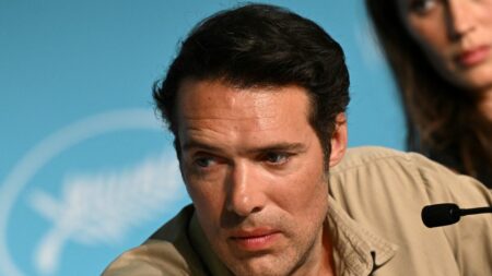 Justice : une enquête préliminaire ouverte après trois plaintes visant Nicolas Bedos pour "agressions sexuelles et viol", annonce le parquet de Paris
                  Déjà visé par une première plainte pour agression sexuelle, le réalisateur est visé par une enquête préliminaire après trois nouvelles plaintes.