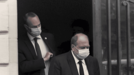 Affaire des conflits d’intérêts illégaux : Éric Dupond-Moretti renvoyé devant la Cour de justice de la République
              La Cour de cassation a décidé qu’il y aura bien un procès pour Éric Dupond-Moretti. Une première pour un ministre de la Justice en exercice. Il sera bientôt jugé par la Cour de justice de la République pour prise illégale d’intérêts.
