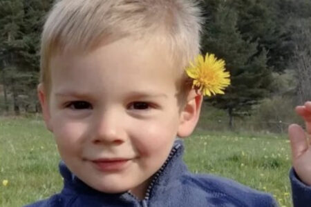 Garçon de 2 ans porté disparu dans les Alpes françaises : les étrangers bannis du site de recherche Garçon de 2 ans porté disparu dans les Alpes françaises : les étrangers bannis du site de recherche