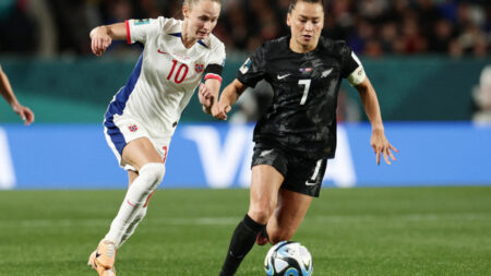 La Coupe du monde féminine s'ouvre en Nouvelle-Zélande malgré des tirs meurtriers quelques heures auparavant